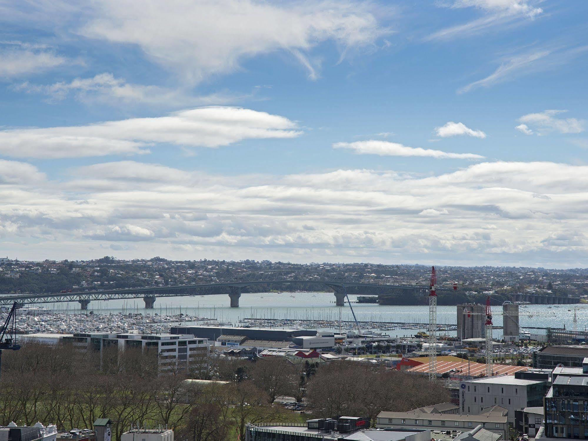 Apollo On Nelson Aparthotel Auckland Exterior photo